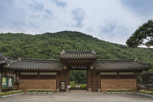5d9101e4c3cb8fea77ca87d5536452ee0128b1a6.jpg class=